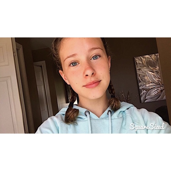 ella_hammond